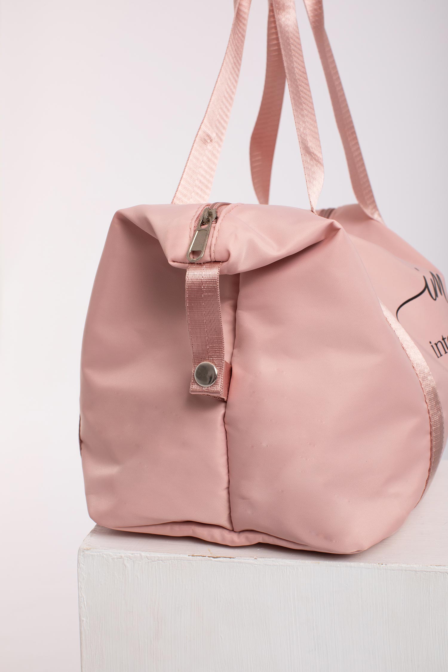 Delani Skate Bag - Image 5